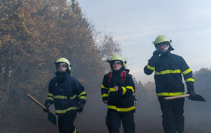 cele-mai-populare-axis-fire-pompieri-prevenire-stingere-incendii-serviciu-privat-situatii-urgenta